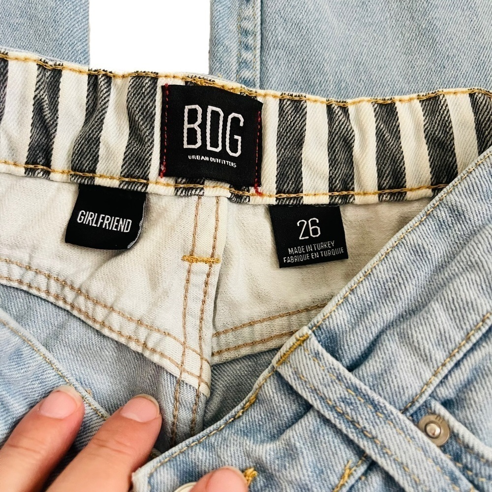 BDG Girlfriend High-Rise Jean – Striped Yoke - Picture 4 of 9